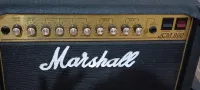 Pédales guitare ampli Marshall à lampes 