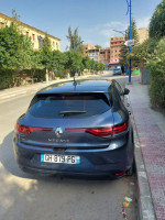 voitures-renault-megane-tce-2022-draa-el-mizan-tizi-ouzou-algerie