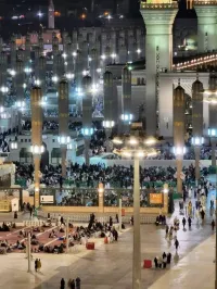 عمرة 15 يوم خلال رمضان مع الخطوط السعودية فندق منارات غزة ابتداء 269.000 دج