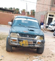 voitures-mitsubishi-l200-2002-el-meniaa-menia-algerie