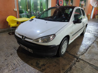 voitures-peugeot-206-2000-akbou-bejaia-algerie