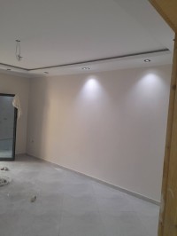 بناء-و-أشغال-حرفي-دهان-جميع-انواع-الصباغة-والديكورات-ذو-خبرة-الجزائر-وسط