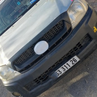 utilitaire-toyota-hilux-2011-tablat-medea-algerie