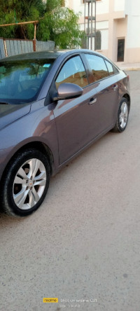 voitures-chevrolet-cruze-2013-chemora-batna-algerie