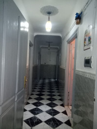 appartement-location-f4-biskra-algerie