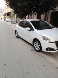 voitures-peugeot-208-2016-active-facelift-tazmaltdaira-bejaia-algerie