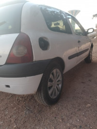 voitures-renault-clio-2-2000-oran-algerie