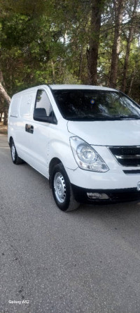 voitures-hyundai-h1-2011-constantine-algerie