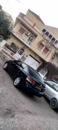 voitures-toyota-avensis-2012-tiaret-algerie