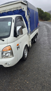 camion-hyndai-h100-2010-douera-alger-algerie