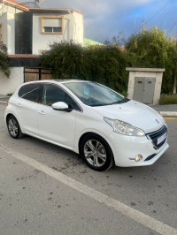 voitures-peugeot-208-2014-allure-ramdane-djamel-skikda-algerie