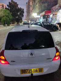 voitures-renault-clio-campus-2014-mongolian-misseghine-oran-algerie