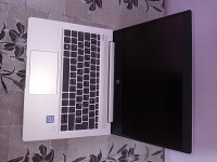 laptop-pc-portable-hassani-abd-elkerim-el-oued-algerie-abdelkrim