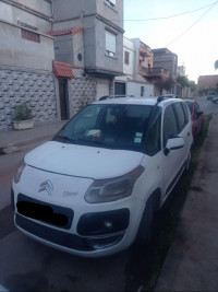 voitures-citroen-c3-picasso-2012-es-senia-oran-algerie