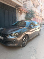 voitures-peugeot-208-2022-allure-bouira-algerie