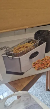 Friteuse Ohmex toute neuve 