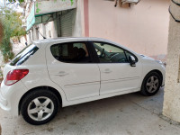 voitures-peugeot-207-2012-oum-el-bouaghi-algerie