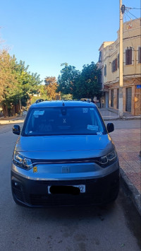 voitures-fiat-doblo-2023-sidi-bel-abbes-algerie