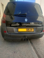 voitures-renault-scenic-2005-blida-algerie