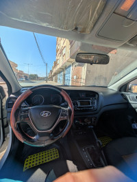 voitures-hyundai-i20-2018-ouargla-algerie