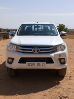 voitures-toyota-hilux-2016-legend-sc-4x4-oran-algerie