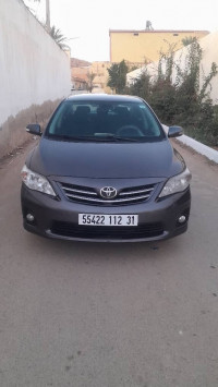 voitures-toyota-corolle-2012-بطاقة-رمادي-صافية-oran-algerie