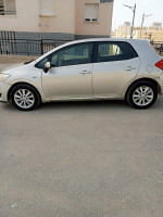 moyenne-berline-toyota-auris-2008-annaba-algerie