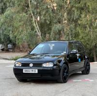 voitures-volkswagen-golf-4-1999-constantine-algerie