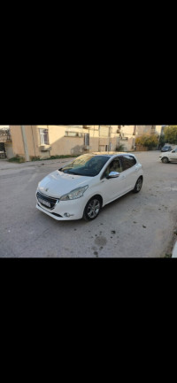 voitures-peugeot-208-2015-allure-setif-algerie