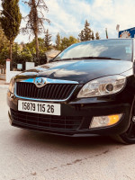 voitures-skoda-fabia-2015-visage-medea-algerie