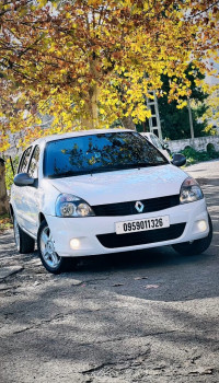 voitures-renault-clio-campus-2013-bye-medea-algerie