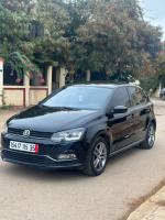 voitures-volkswagen-polo-2015-carat-boumerdes-algerie