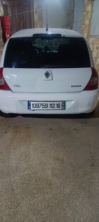 voitures-renault-clio-campus-2012-rouiba-alger-algerie