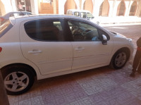 voitures-peugeot-207-2013-allure-laghouat-algerie