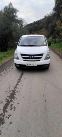 fourgon-hyundai-h1-2013-ouadhia-tizi-ouzou-algerie