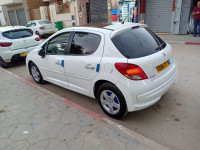 voitures-peugeot-207-2011-allure-mahelma-alger-algerie