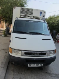 IVECO C13 FRIGO plaques 2000
