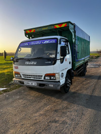 camion-isuzu-npr-2002-bouira-algerie