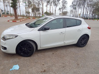 voitures-renault-megane-3-2013-gt-ligne-mouzaia-blida-algerie