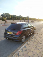 voitures-peugeot-207-2007-oum-el-bouaghi-algerie