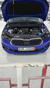 voitures-skoda-fabia-2023-tout-option-alger-centre-algerie