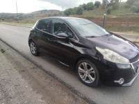 voitures-peugeot-208-2013-active-guelma-algerie