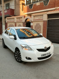 voitures-toyota-yaris-sedan-2011-annaba-algerie