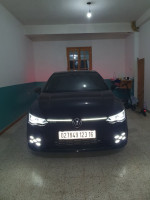 voitures-volkswagen-golf-8-2023-gtd-foull-option-bouira-algerie