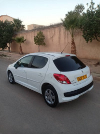 voitures-peugeot-207-2012-sportium-sidi-bel-abbes-algerie