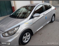 voitures-hyundai-accent-rb-4-portes-2013-gosbat-batna-algerie