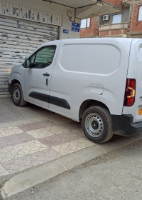 utilitaire-fiat-new-doblo-2024-nouveau-constantine-algerie