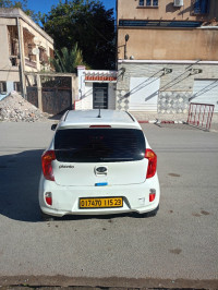 voitures-kia-picanto-2015-el-hadjar-annaba-algerie