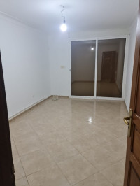 appartement-vente-f3-alger-said-hamdine-algerie