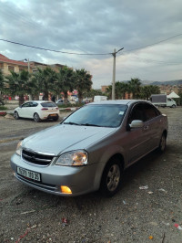 voitures-chevrolet-optra-5-portes-2010-larbatache-boumerdes-algerie